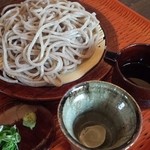 秋谷亭あらき - 田舎そば