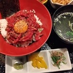 正泰苑 - ローストビーフ丼   1000円