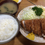 とん酒場 まんぷく - チーズかつ定食 900円