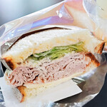 スターバックス・コーヒー - ハム＆チーズ石窯カンパーニュサンド