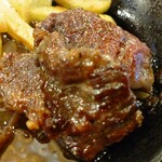 ビッグシェフ亭 - この薄切りハラミのソテー具合が最幸でしたっ!!できれば、塩、こしょう、ニンニクだけで食べてみたかったなぁ…。