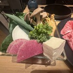 すき焼 しゃぶしゃぶつかだ - 