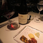 オーグードゥジュール ヌーヴェルエール - ブルゴーニュの旨みのある赤ワインと。