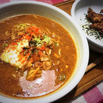 Bumpukuchagama - にんにく味噌大辛ラーメンとから揚げ丼