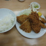 ご飯を半分にしてもらいました。