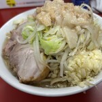 ラーメン二郎 - 無料トッピングは野菜少なめ・にんにく・アブラ。