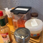 ラーメン海鳴 - 薬味