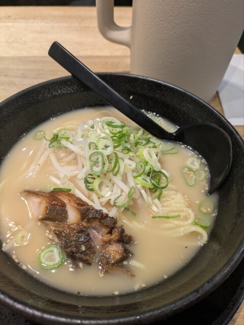 Mensho Hanamichi Shin Osaka Ten