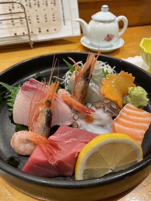 Hyotan Zushi Esaka Tokyu Ten