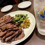 牛タンの笑や - 