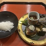東茶屋 なかむら - 土鍋ごはん　 ちりめん山椒　秋刀魚　いくら　岩海苔炊いたもの　香の物