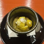 東茶屋 なかむら - 栗のきんとん燻し餅米