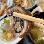 マルケイ鮮魚店 - タコの煮付。身の中のミソが濃厚。
