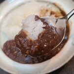 日本料理 TOBIUME - ㉒伊勢海老&玉葱&人参&生姜&大蒜入り咖喱
      初めて出てきた咖喱、大変だから作りたくないという超気まぐれな逸品！
      これも有名店〆カレーに俺ならこうするでは？
      某有名店の常連さん曰くアッチより美味しい