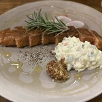 横須賀夜市 - レアスモークサーモン