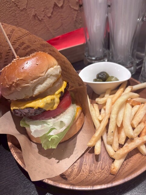 ダイナーナンバーセブン - 川口/ハンバーガー | 食べログ