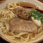 波照間 - 透明感あるスープに柔らかいソーキが映える。