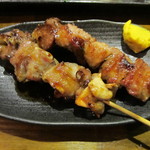 豚小家 - ハラミと喉ナンコツです