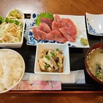 ダイニングキッチン えん - 料理写真:生本マグロ