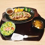 いっさく - 料理写真:ガーリックライス美味しい