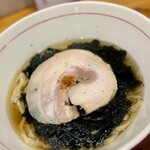 らーめん かねかつ - 朝のら〜めん✨に　のりまみれ✨