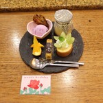 にぎり鮨 一五〇 - コレ、サービスなんですよ。