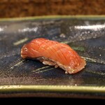 にぎり鮨 一五〇 - 藁焼カツオ