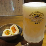 豚小家 - お通しと生ビールです