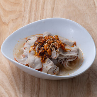 ここだからこそ味わえる、多彩なおつまみをご用意しております