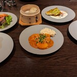 Crossroads Kitchen - 