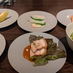 Crossroads Kitchen - 