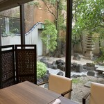 中国料理 桃李 - 中庭