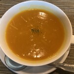中国料理 桃李 - 干し貝柱・白木耳入りパンプキンスープ