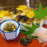 “箱鮨” は味の変化が楽しめます