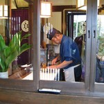 箱鮨 澤藤 - 玄関入ると、つけ台が目の前に…