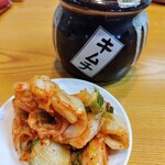あじへい 塚本店 - 食べ放題キムチ