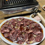 焼肉幸泉 - サガリ。よく焼きが合う。