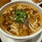 鼎泰豊 - 酸辣湯