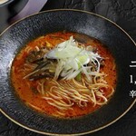 焼肉の名門 天壇 - ユッケジャンラーメン1100円、美味しくない。