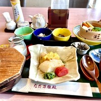 札幌 なだ万雅殿 - ふっくりんこ白粥朝食