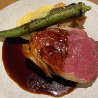  「メトロポリタングリル」 ヒルトン東京 - 思わずガオーと声が出るステーキ