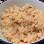 てっぺん - 秋刀魚の炊き込みご飯♡大盛りでいただきましたが、少しお友達におすそ分けです(^^)