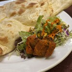 トムボーイ 106 モアイカフェ - 炭火焼タンドリーチキン