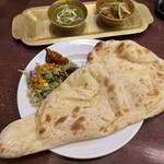 トムボーイ 106 モアイカフェ - ナン