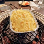 焼肉 親鳥専門店 ばかたれ - チーズ(トッピング)