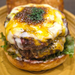 cafe & dining MONKEY TREE - ダブルチーズバーガー 1969円
