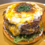 cafe & dining MONKEY TREE - ダブルチーズバーガー 1969円