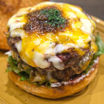 cafe & dining MONKEY TREE - ダブルチーズバーガー 1969円