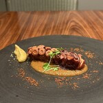 HOPPERS - タコのシチュー