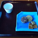 ラウンジバー汐風 - 日本酒にクッキー合わせます。